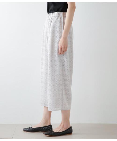 NEWYORKER(ニューヨーカー)の「ダイヤラッセルレース キュロットパンツ(その他パンツ・レディース・グレイッシュベージュ/ネイビー・9号/11号)」の4枚目の写真