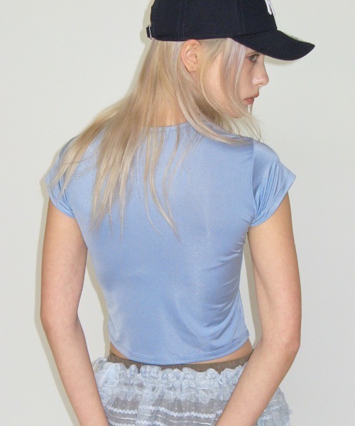 セール】GLOSSY SHIRRING LOGO TOP（Tシャツ/カットソー