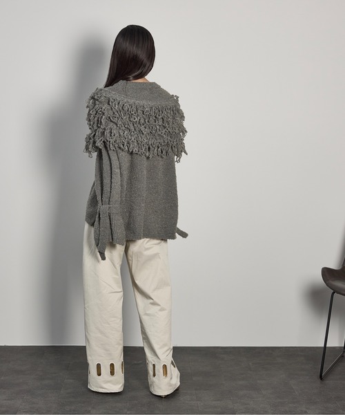 THE YOn(ザヨン)の「ループシャギーニットスヌード(ネックウォーマー/スヌード・レディース・アイボリー/ブラック/グレー・FREE)」の12枚目の写真