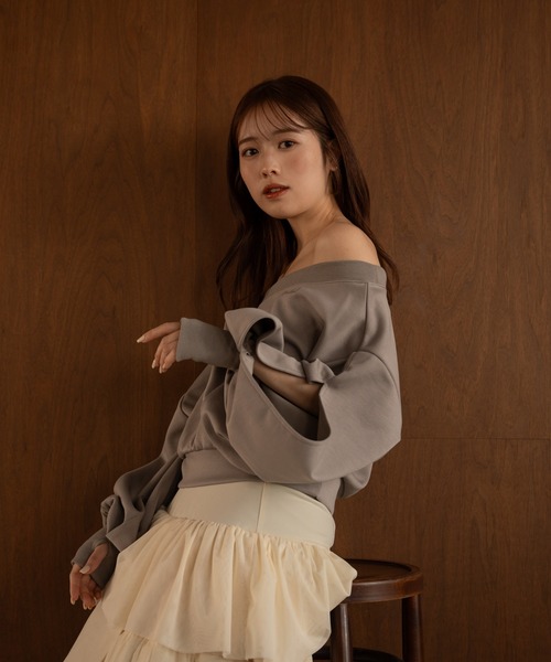 mideal（マイディール）の「off shoulder logo sweat / オフショルダーロゴスウェット（スウェット・レディース・グレー/ピンク・FREE）」の9枚目の写真