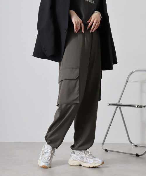 FUNALIVE(ファンアライブ)の「Hem spindle Cargo pants / TR裾スピンドルカーゴパンツ(カーゴパンツ・メンズ・ブラック系その他/カーキ/ブラック/ベージュ・L/M)」の10枚目の写真