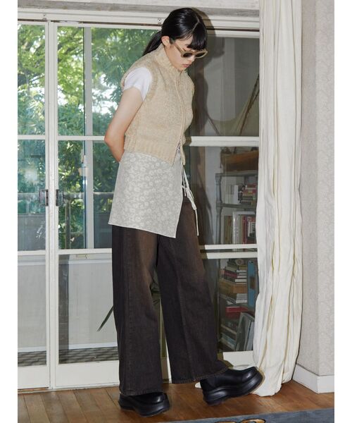 VEQUM CURL KNIT VEST