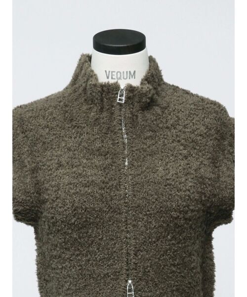 VEQUM(VEQUM)の「【VEQUM】CURL KNIT VEST(ニット/セーター・レディース・カーキ/ブラック/アイボリー・FREE)」の8枚目の写真
