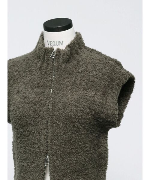 VEQUM(VEQUM)の「【VEQUM】CURL KNIT VEST(ニット/セーター・レディース・カーキ/ブラック/アイボリー・FREE)」の9枚目の写真