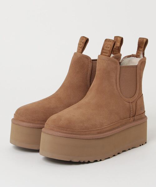 UGG（アグ）の「UGG（アグ）Neumel Platform Chelsea/1134526（ブーツ・レディース・ブラック/ベージュ・6/8/7）」の2枚目の写真
