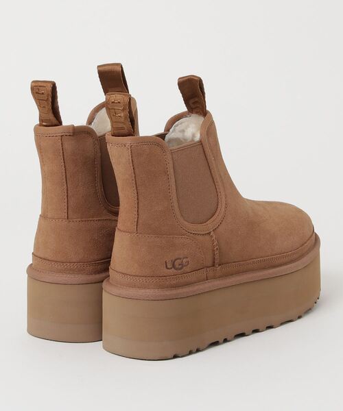 UGG（アグ）の「UGG（アグ）Neumel Platform Chelsea/1134526（ブーツ・レディース・ブラック/ベージュ・6/8/7）」の3枚目の写真