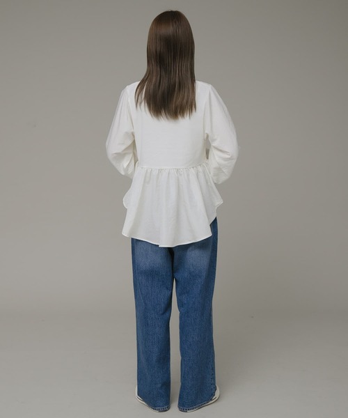 URBAN RESEARCH Sonny Label(アーバンリサーチサニーレーベル)の「異素材切替ペプラムプルオーバー(Tシャツ/カットソー・レディース・ブラック/オフホワイト/ベージュ系その他・FREE)」の14枚目の写真