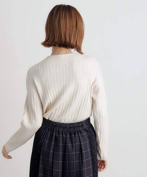 grove（グローブ）の「◆【毛玉軽減／洗える】ミニケーブルニット（ニット/セーター・レディース・オフホワイト/ブラック/ブラウン系/レッド系/ライトグレー系9・02/03/01/04/05）」の10枚目の写真