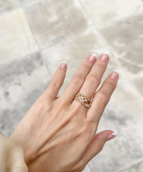 ciite'(シーテ)の「design ring(リング・レディース・ゴールド・FREE)」の2枚目の写真