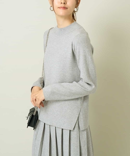 a.v.v（アーヴェヴェ）の「【洗える】プチハイネックニット【アンサンブル対応】（ニット/セーター・レディース・ブルー/グレー/アイボリー/ブラック/オレンジ/ミント/ライトグレー/レッド/ネイビー・34/36/38/42/40）」の5枚目の写真
