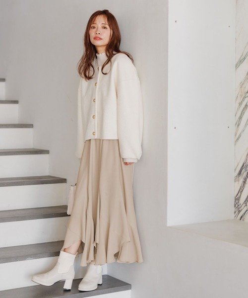 mysty woman（ミスティウーマン）の「金ボタンノーカラーカーディガン 289330（カーディガン/ボレロ・レディース・オフホワイト/ブラック/ライトグレー・FREE）」の5枚目の写真