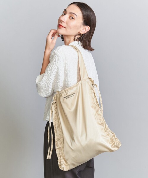 BEAUTY&YOUTH UNITED ARROWS(ビューティーアンドユースユナイテッドアローズ)の「ロゴ シャーリング トートバッグ(トートバッグ・レディース・ダークブラウン/ネイビー/ベージュ/ブラック・FREE)」の8枚目の写真