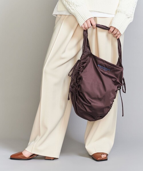 BEAUTY&YOUTH UNITED ARROWS(ビューティーアンドユースユナイテッドアローズ)の「ロゴ シャーリング トートバッグ(トートバッグ・レディース・ダークブラウン/ネイビー/ベージュ/ブラック・FREE)」の11枚目の写真