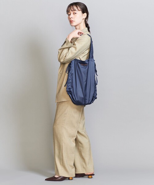 BEAUTY&YOUTH UNITED ARROWS(ビューティーアンドユースユナイテッドアローズ)の「ロゴ シャーリング トートバッグ(トートバッグ・レディース・ダークブラウン/ネイビー/ベージュ/ブラック・FREE)」の14枚目の写真