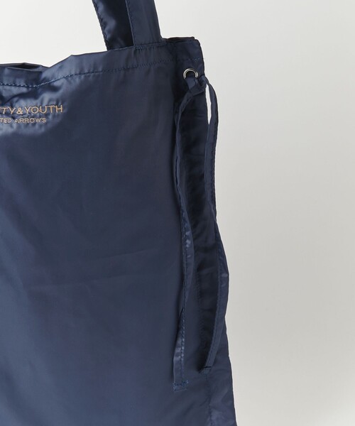 BEAUTY&YOUTH UNITED ARROWS(ビューティーアンドユースユナイテッドアローズ)の「ロゴ シャーリング トートバッグ(トートバッグ・レディース・ダークブラウン/ネイビー/ベージュ/ブラック・FREE)」の21枚目の写真