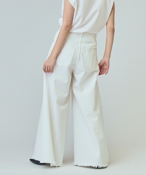 GRACE CLASS（グレースクラス）の「バギーデニムパンツ（デニムパンツ・レディース・サックスブルー/ホワイト/グレー・38/36）」の4枚目の写真