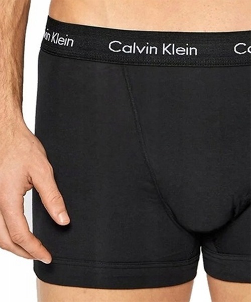 Calvin Klein(カルバン・クライン)の「【 Calvin Klein / カルバン クライン 】- メンズ アンダー ウェア / ボクサー パンツ / 3枚セット(ボクサーパンツ・メンズ・ブラック系その他2/ブラック系その他3/ブラック系その他/ブラック系その他4/ブラック系その他5/ブルー系その他/ブラック系その他6・SMALL/MEDIUM/LARGE)」の16枚目の写真