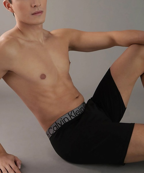 Calvin Klein(カルバン・クライン)の「【 Calvin Klein / カルバン クライン 】- メンズ アンダー ウェア / ボクサー パンツ / 3枚セット(ボクサーパンツ・メンズ・ブラック系その他2/ブラック系その他3/ブラック系その他/ブラック系その他4/ブラック系その他5/ブルー系その他/ブラック系その他6・SMALL/MEDIUM/LARGE)」の9枚目の写真