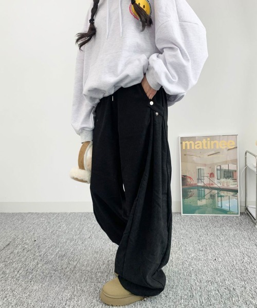 VIVID LADY(ビビッドレディー)の「ワイドパンツ バルーンシルエット ストリート(その他パンツ・レディース・ブラック/カーキ/ブラウン・FREE)」の15枚目の写真
