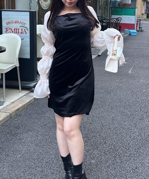 SHEPP（シープ）の「袖切り替えベロアミニワンピース（ワンピース・レディース・ブラック・M/L）」の11枚目の写真