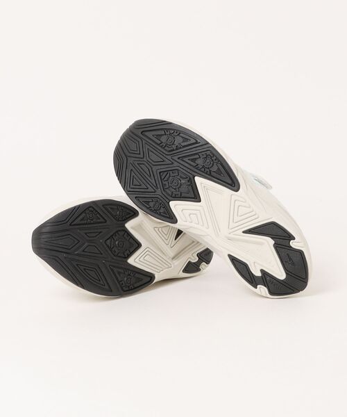 瞬足】 軽量ジュニアスポーツマジックスニーカー（スニーカー