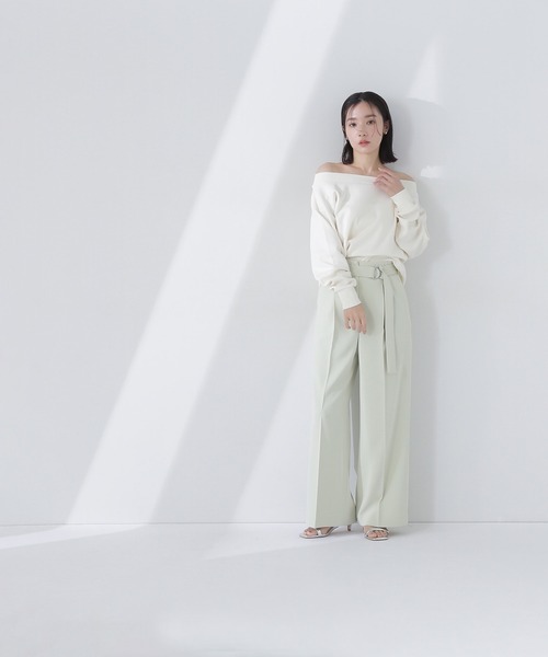 NATURAL BEAUTY BASIC(ナチュラルビューティーベーシック)の「◇ダンボールトップスシリーズ オフショル(Tシャツ/カットソー・レディース・ベージュ/チャコールグレー/オフホワイト・FREE)」の10枚目の写真