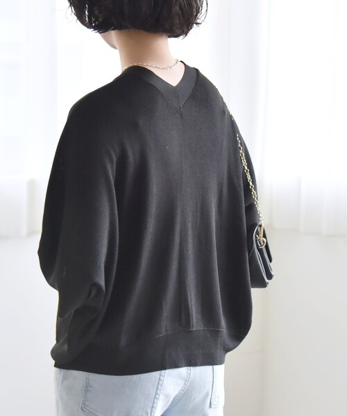 quaranciel(カランシエル)の「quaranciel:〈手洗い可能〉シアー ラメ ドルマン リブ ニット カーディガン(カーディガン/ボレロ・レディース・ベージュ/ブラック/シルバー・ONE SIZE)」の18枚目の写真