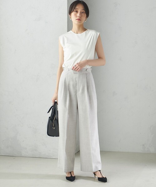 SHIPS(シップス)の「〈手洗い可能〉SORONA(R) 2WAY タンクトップ(タンクトップ・レディース・ブラック/オフホワイト/ライトグレー・ONE SIZE)」の10枚目の写真