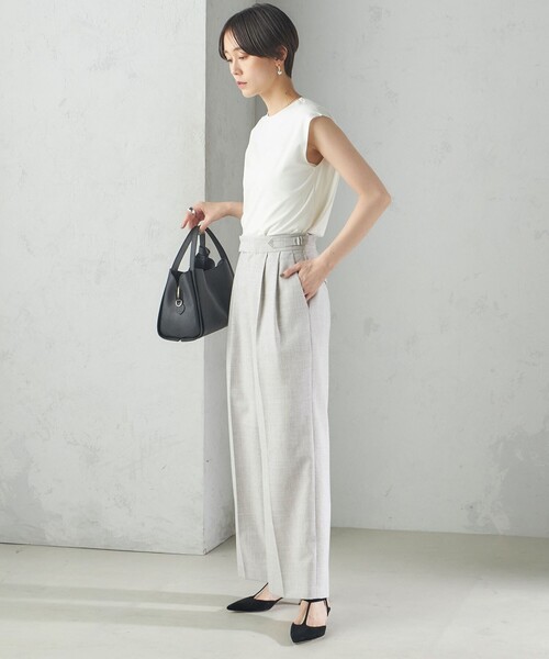 SHIPS(シップス)の「〈手洗い可能〉SORONA(R) 2WAY タンクトップ(タンクトップ・レディース・ブラック/オフホワイト/ライトグレー・ONE SIZE)」の11枚目の写真
