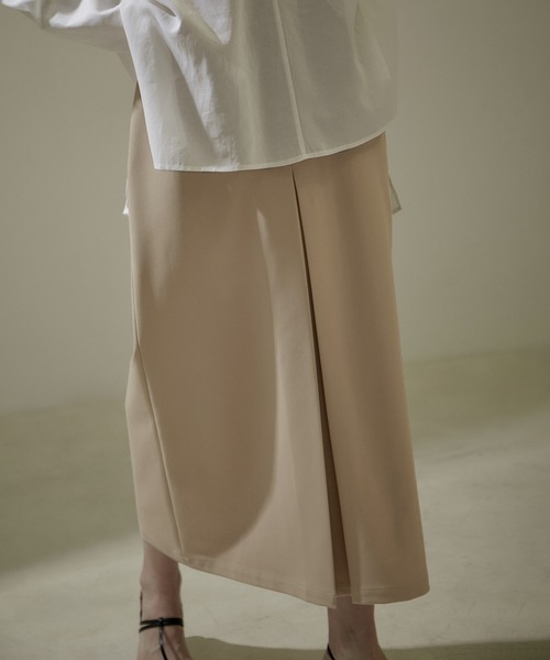SALON adam et rope'（サロン アダム エ ロペ）の「【ZOZOTOWN限定】フロントタックペンシルロングスカート（スカート・レディース・ブラック/ベージュ/オフホワイト・マルチサイズ）」の3枚目の写真
