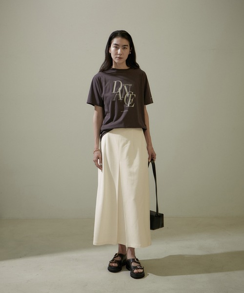 SALON adam et rope'（サロン アダム エ ロペ）の「【ZOZOTOWN限定】フロントタックペンシルロングスカート（スカート・レディース・ブラック/ベージュ/オフホワイト・マルチサイズ）」の2枚目の写真