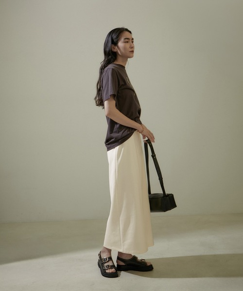 SALON adam et rope'（サロン アダム エ ロペ）の「【ZOZOTOWN限定】フロントタックペンシルロングスカート（スカート・レディース・ブラック/ベージュ/オフホワイト・マルチサイズ）」の8枚目の写真