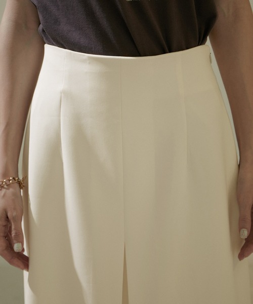 SALON adam et rope'（サロン アダム エ ロペ）の「【ZOZOTOWN限定】フロントタックペンシルロングスカート（スカート・レディース・ブラック/ベージュ/オフホワイト・マルチサイズ）」の17枚目の写真