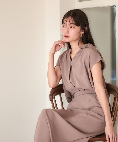 12Twelve Agenda(トゥエルブ アジェンダ)の「ウォッシャブルフレンチスリーブブラウス(シャツ/ブラウス・レディース・アイボリー/グレイッシュベージュ/チャコールグレー/モカ・M)」の6枚目の写真