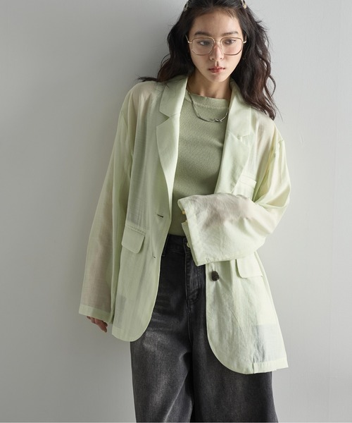 THE YOn(ザヨン)の「バックリボンスリットサマーシアーテーラードジャケット(テーラードジャケット・レディース・ナチュラル/ブラウン/ミント・FREE)」の4枚目の写真