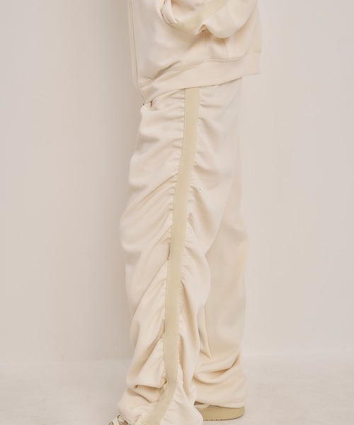 Nora Lily(ノラリリー)の「【Nora Lily】Line Gathering Pants(その他パンツ・メンズ・オフホワイト/ヘザーグレー/ブラック・FREE)」の2枚目の写真