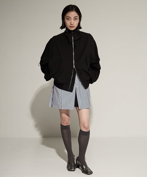 STUDIOUS(ステュディオス)の「【STUDIOUS/ステュディオス】Square Toe Pumps/スクエアトゥパンプス(パンプス・レディース・ブラック/シルバー・1/2)」の4枚目の写真