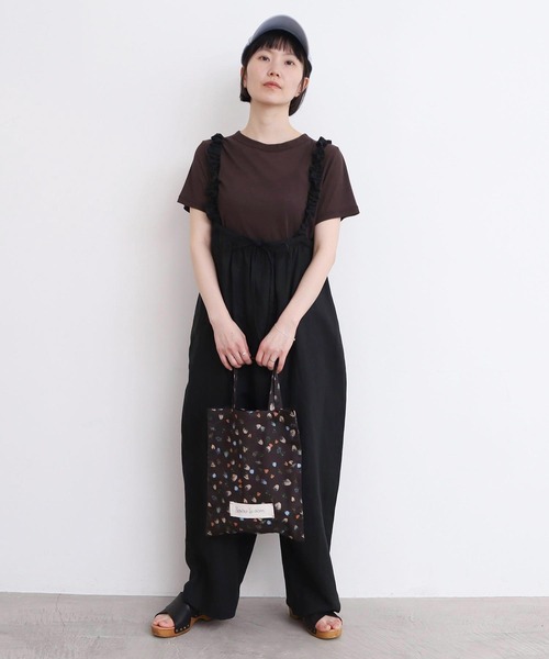 l'atelier du savon（アトリエドサボン）の「ちぎりいちごプリント　トートバッグ（トートバッグ・レディース・ブラック/ホワイト・FREE）」の10枚目の写真