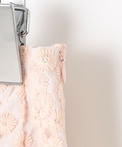 Feroux(フェルゥ)の「フラワー刺繍 フレアスカート(スカート・レディース・ホワイト系/ピンク系・1/2)」の13枚目の写真