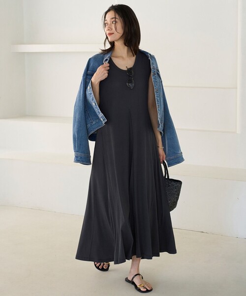UNFILO(アンフィーロ)の「ドライタッチフライス フレアワンピース(ワンピース・レディース・ブラック系/グレー系・SMALL/MEDIUM)」の1枚目の写真