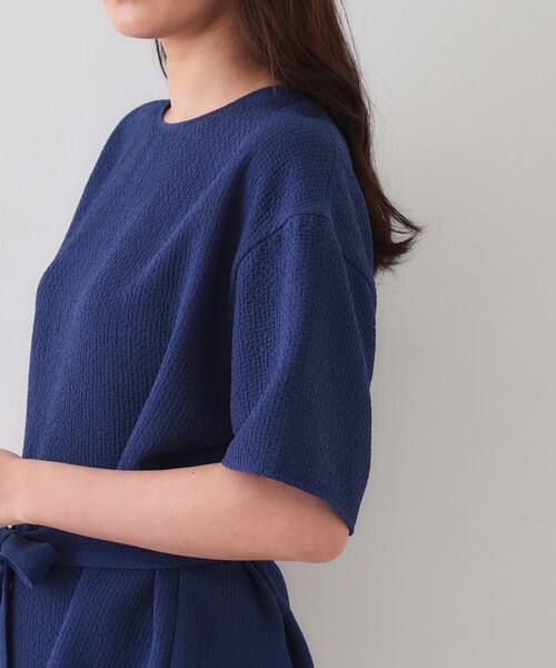 OPAQUE.CLIP（オペークドットクリップ）の「ストレッチジャカード2WAYリボントップス/セットアップ対応可【洗濯機洗い可】（シャツ/ブラウス・レディース・ブラック/ブルー系その他/オフホワイト・38/42/40）」の8枚目の写真