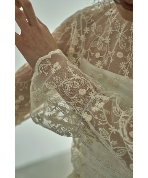 marjour（マージュール）の「EMBROIDERY LACE TOPS（シャツ/ブラウス・レディース・アイボリー・M）」の13枚目の写真