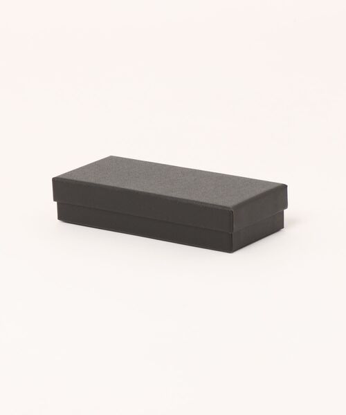 INASTUDIOS(イーナストゥディオス)の「モダンスクエア メッシュウォッチ 付属品 BOX付き(アナログ腕時計・レディース・ブラック/ホワイト・FREE)」の8枚目の写真