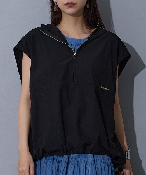 NICOLE white（ニコルホワイト）の「アノラック風スリーブレスプルオーバー（ベスト・レディース・ブラック/オフホワイト/ライトグリーン・FREE）」の2枚目の写真