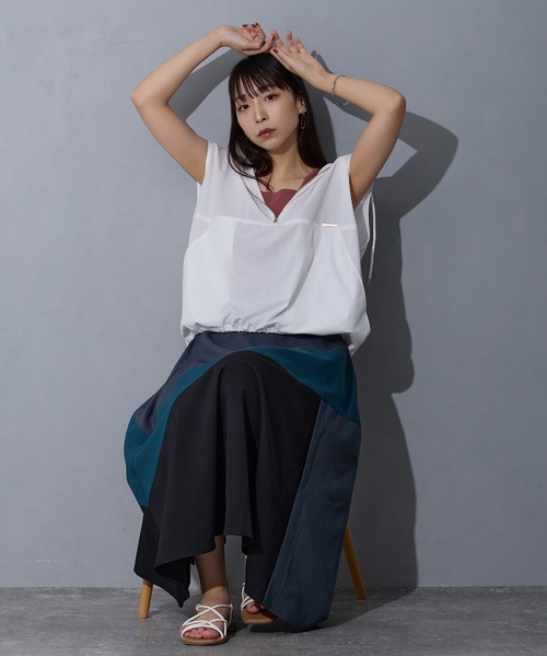 NICOLE white（ニコルホワイト）の「アノラック風スリーブレスプルオーバー（ベスト・レディース・ブラック/オフホワイト/ライトグリーン・FREE）」の4枚目の写真