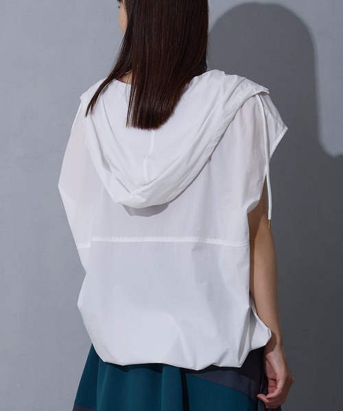 NICOLE white（ニコルホワイト）の「アノラック風スリーブレスプルオーバー（ベスト・レディース・ブラック/オフホワイト/ライトグリーン・FREE）」の6枚目の写真