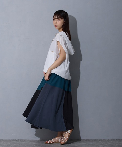 NICOLE white（ニコルホワイト）の「アノラック風スリーブレスプルオーバー（ベスト・レディース・ブラック/オフホワイト/ライトグリーン・FREE）」の7枚目の写真