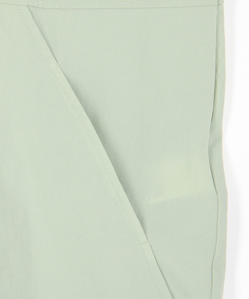 NICOLE white（ニコルホワイト）の「アノラック風スリーブレスプルオーバー（ベスト・レディース・ブラック/オフホワイト/ライトグリーン・FREE）」の16枚目の写真