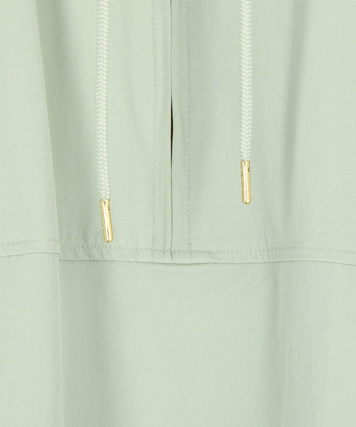 NICOLE white（ニコルホワイト）の「アノラック風スリーブレスプルオーバー（ベスト・レディース・ブラック/オフホワイト/ライトグリーン・FREE）」の14枚目の写真