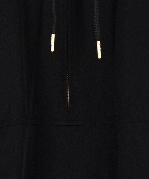 NICOLE white（ニコルホワイト）の「アノラック風スリーブレスプルオーバー（ベスト・レディース・ブラック/オフホワイト/ライトグリーン・FREE）」の15枚目の写真